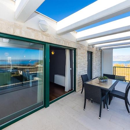 Queen Beach Apartments Nin Exteriér fotografie