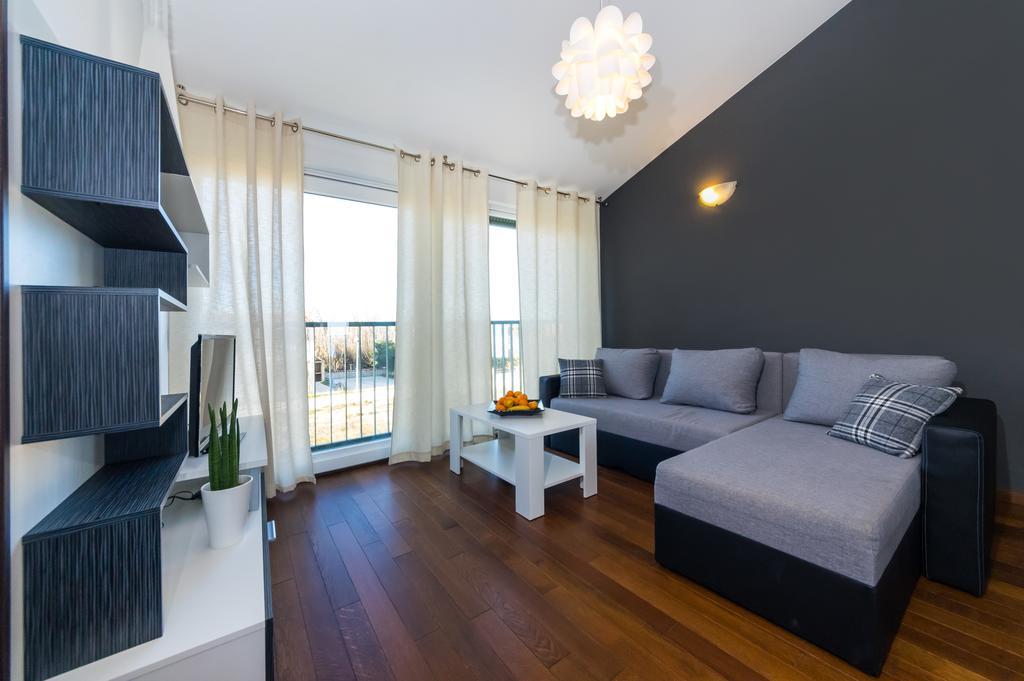 Queen Beach Apartments Nin Exteriér fotografie