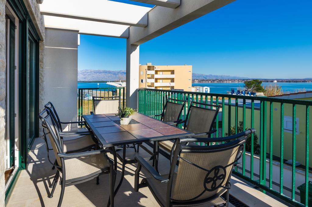 Queen Beach Apartments Nin Exteriér fotografie