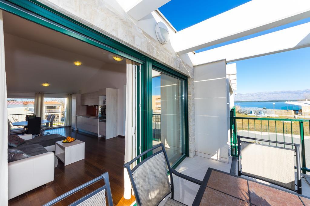 Queen Beach Apartments Nin Exteriér fotografie